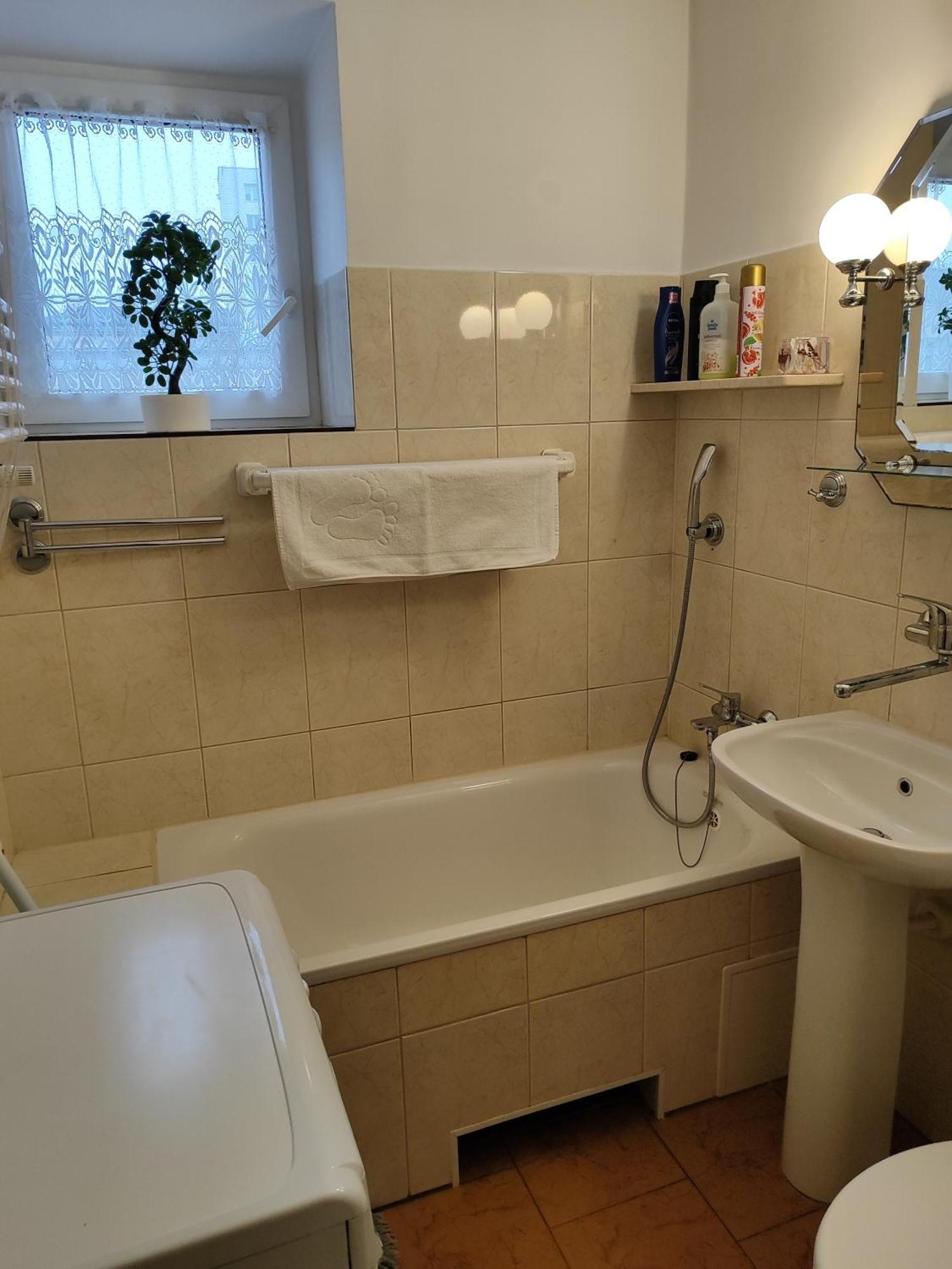 Apartament Praski 5 Minut Od Metra I Starego Miasta Spacerem Do Zoo I Konesera Varsóvia Exterior foto